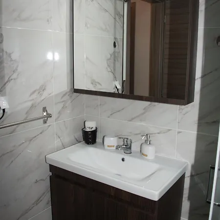 Panos House - Warm And Cozy Retreat Apartment *
