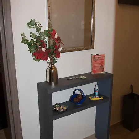 Panos House - Warm And Cozy Retreat Apartment *