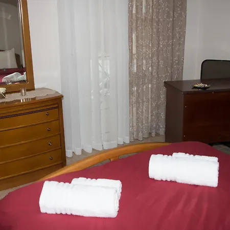 Panos House - Warm And Cozy Retreat Apartament Tríkala