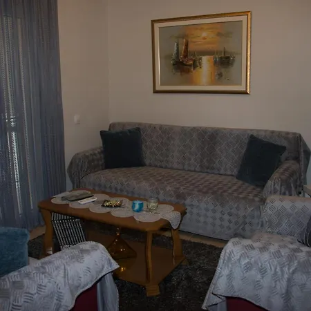 Panos House - Warm And Cozy Retreat Трикала