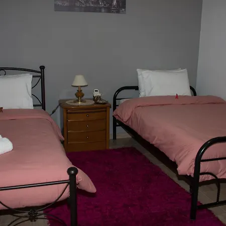 Panos House - Warm And Cozy Retreat Апартаменты *