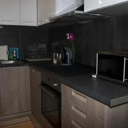 Апартаменты Panos House - Warm And Cozy Retreat Трикала