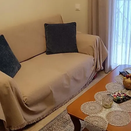 Panos House - Warm And Cozy Retreat Apartment Tríkala